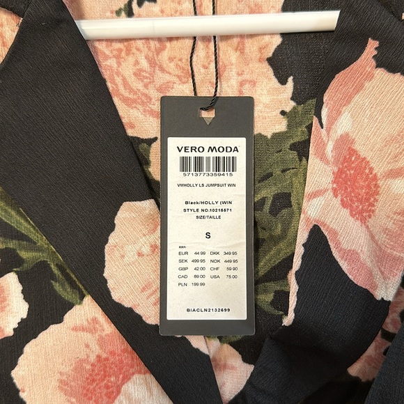 NWT Vero Moda Holly LS Jumpsuit - Size Small - Picture 7 of 7